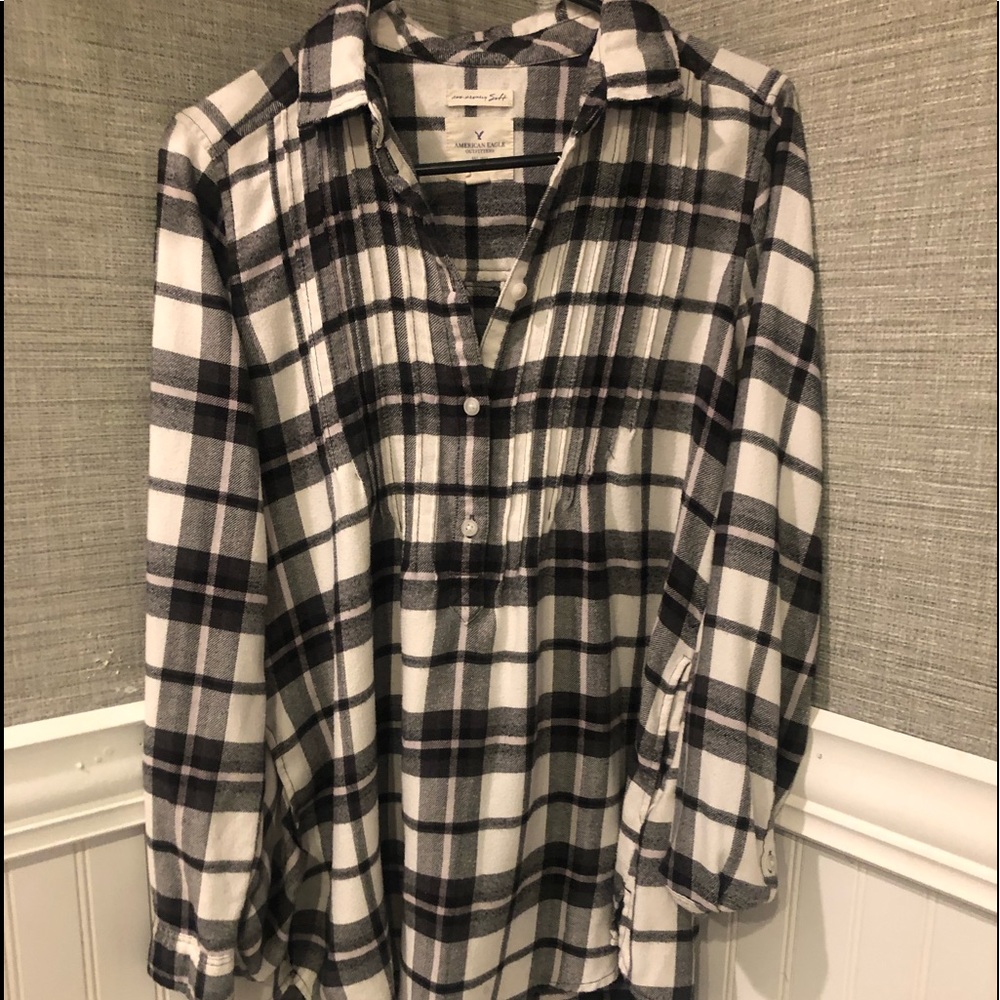 Perfect fall and winter modern flannel top